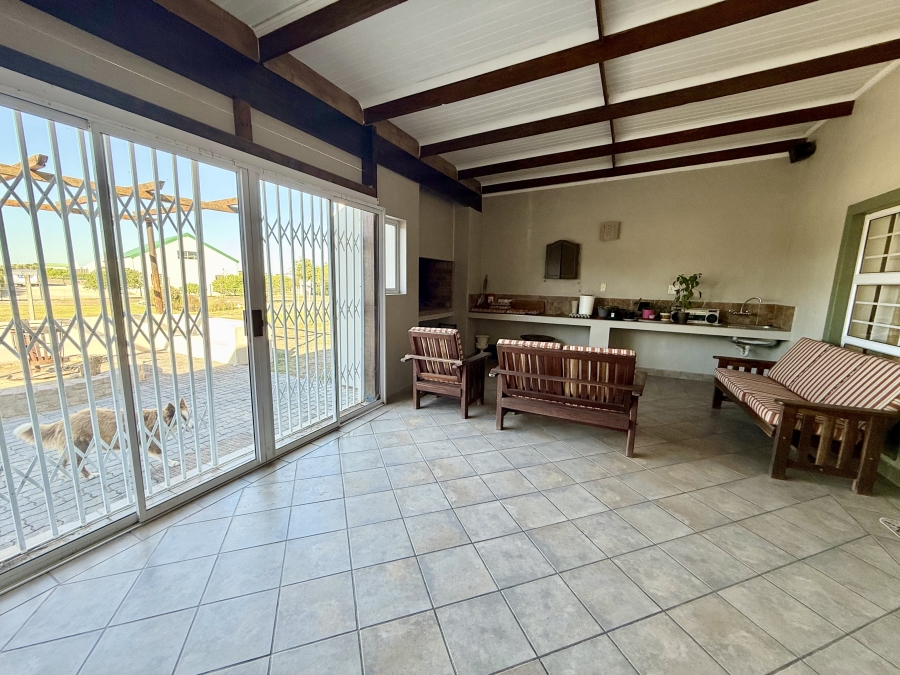 8 Bedroom Property for Sale in Long Acres Country Estate Western Cape